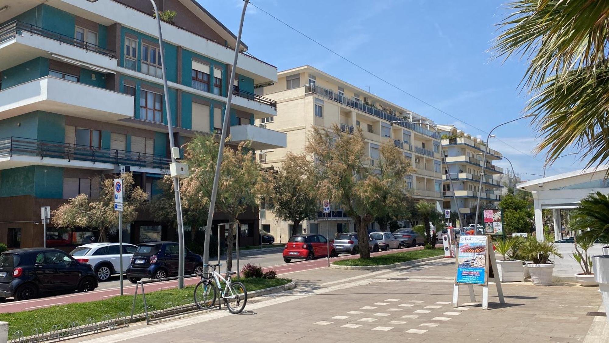 Direttamente Sul Lungomare Pescara Exterior foto